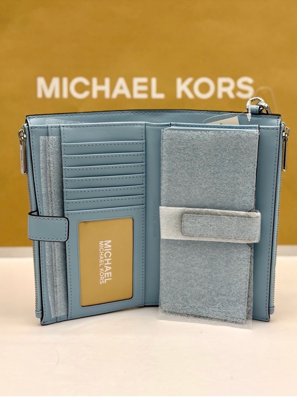 MICHAEL KORS Jet Set Travel Large Printed Signature Logo Wristlet Wallet - Picture 3 of 10